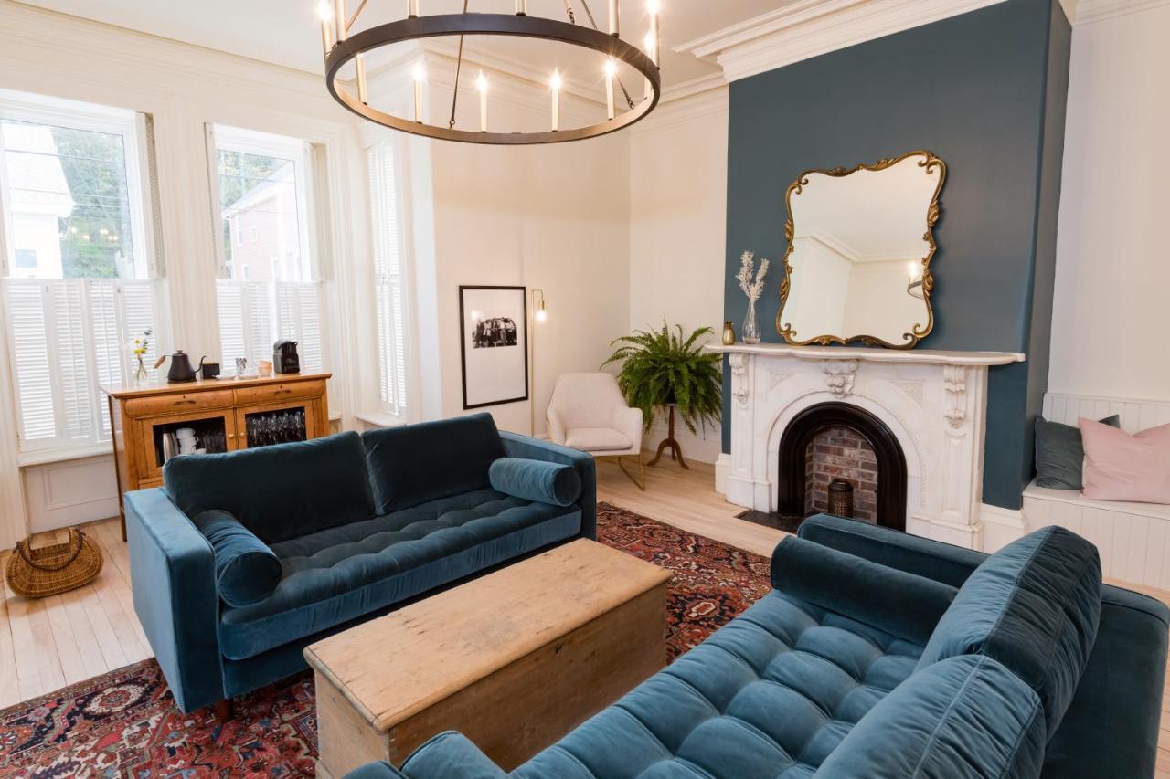 Hotel The August House Windsor Esterno foto
