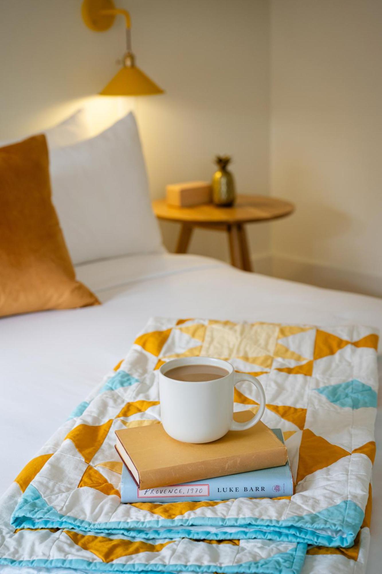 Hotel The August House Windsor Esterno foto